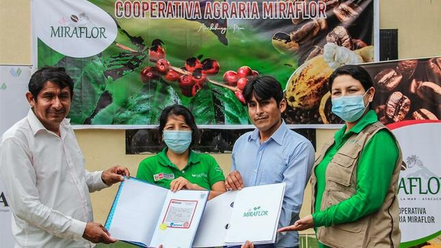 Vraem: Devida consolida trasformación de la primera cooperativa agraria en el sur del Vraem
